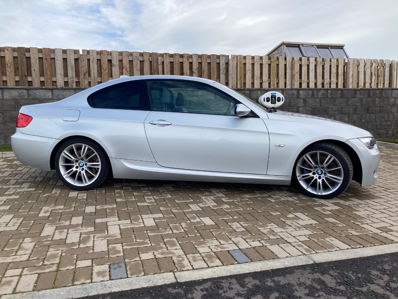 2007 BMW E92 330i MSport 6MT (£7,950) The M3cutters